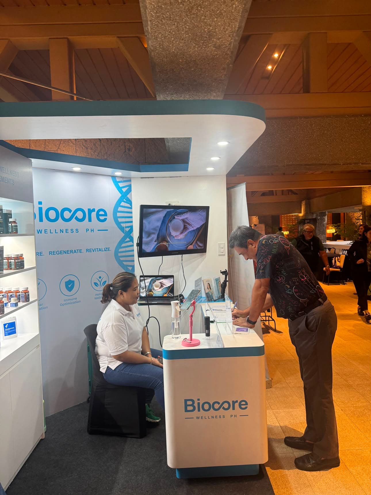 Visitor registering and learning about supplementation protocol